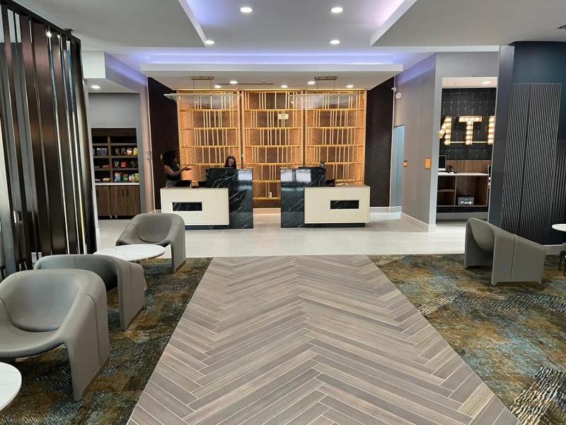 La Quinta Inn & Suites By Wyndham Manchester - Arnold Afb Exteriér fotografie