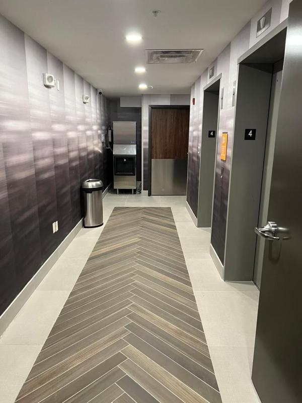 La Quinta Inn & Suites By Wyndham Manchester - Arnold Afb Exteriér fotografie